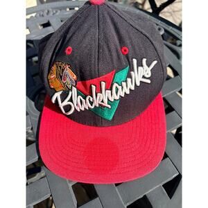 Mitchell & Ness Blackhawks Snapback Hat Vintage NHL Script Logo